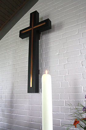 Das Altarkreuz der Adventskapelle Kronsforde